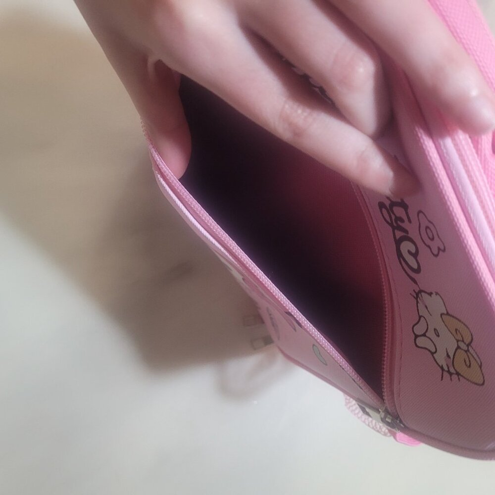 Hello Kitty by Sanrio Lunch Bag Insulated - Picture 6 of 7